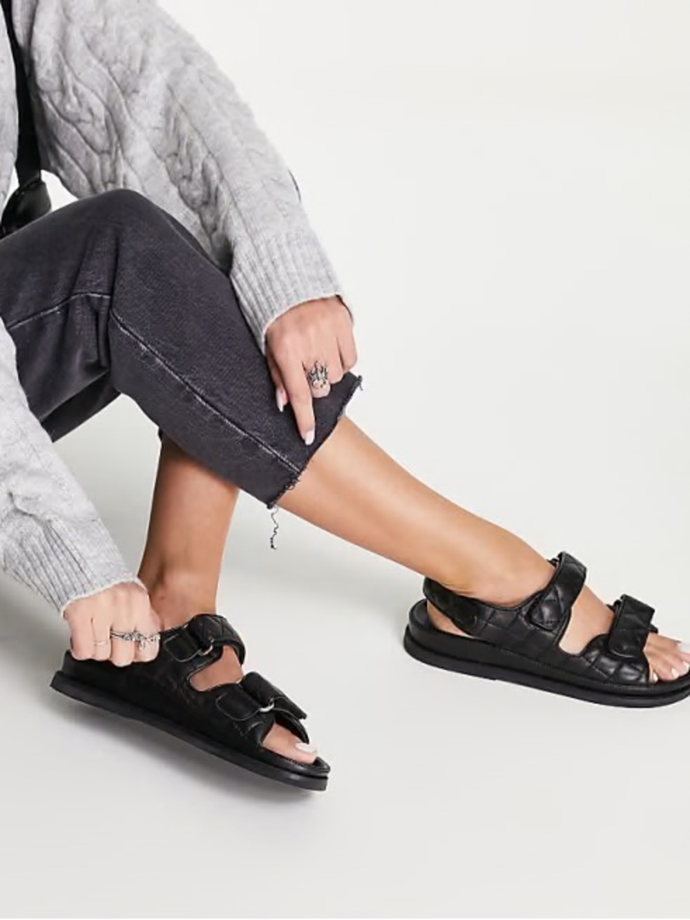 Tony Bianco Hiranni Sandals in Blacksize 39